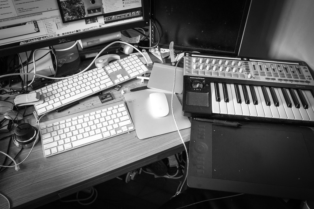 Our desk gear review method and scoring policy workspace detail image